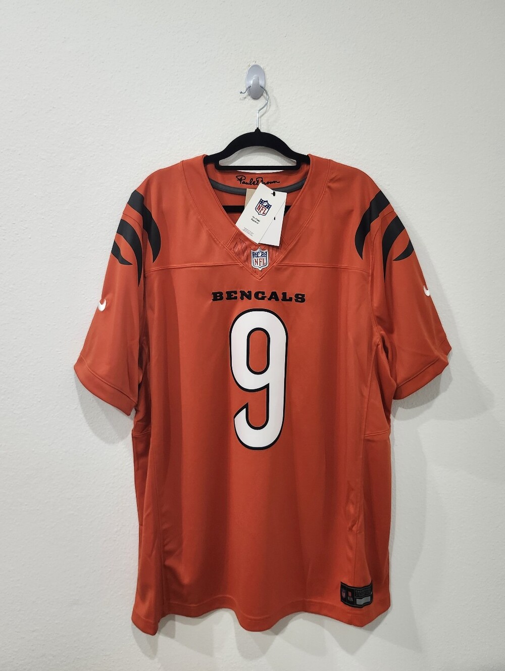 Nike Men's Joe Burrow Orange Cincinnati Bengals Vapor Limited Jersey Size XXL